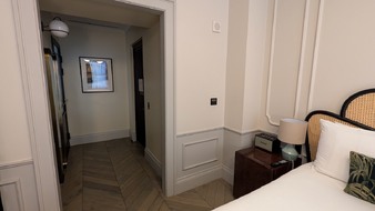 Enlarge photo 70