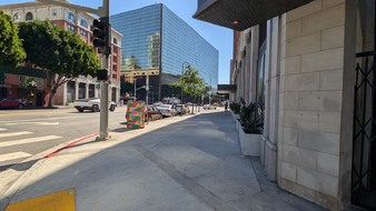 Enlarge photo 91