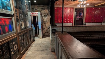 Enlarge photo 42