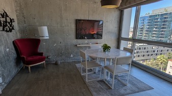 Enlarge photo 52