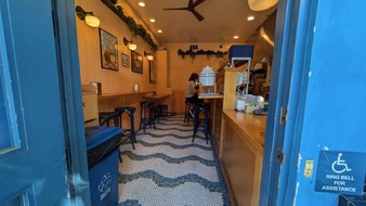 Enlarge photo 49