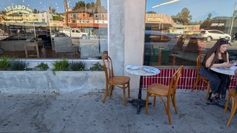 Enlarge photo 76