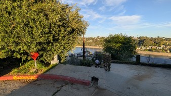 Enlarge photo 129