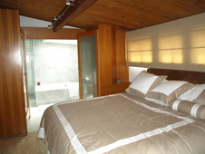 BEACH HOUSE 300