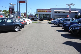 Nissan Dealership, Sherman Oaks