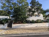 Enlarge photo 1