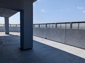 Enlarge photo 89