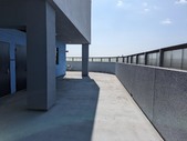 Enlarge photo 92