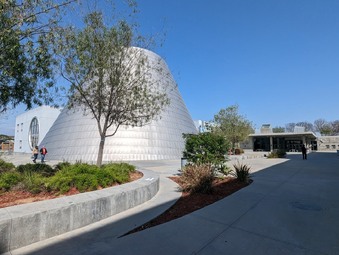 Enlarge photo 32
