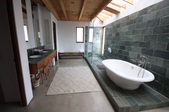Enlarge photo 38