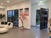 Enlarge photo 12