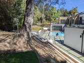 Enlarge photo 136