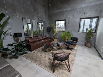 Enlarge photo 33