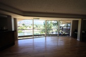 Enlarge photo 104