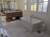Enlarge photo 29