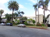 2033 Beachwood