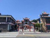Enlarge photo 1