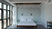 Enlarge photo 10