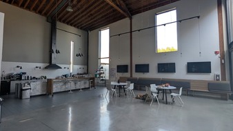 Enlarge photo 8