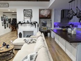 Enlarge photo 15