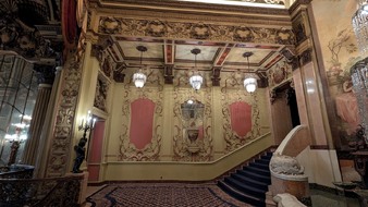 Enlarge photo 63