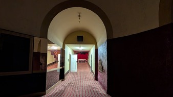 Enlarge photo 40
