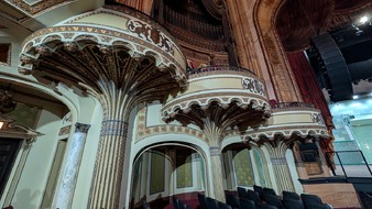 Enlarge photo 35