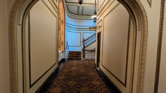Enlarge photo 47