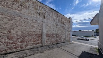 Enlarge photo 8