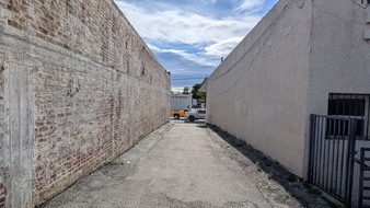 Enlarge photo 15
