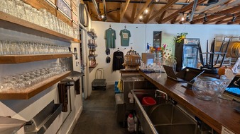 Enlarge photo 17