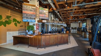 Enlarge photo 38