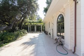 Enlarge photo 42