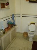 DC STAGE-BATHROOM