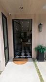 Enlarge photo 106