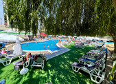 Enlarge photo 16