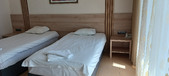 Enlarge photo 88