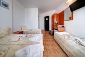 Enlarge photo 33