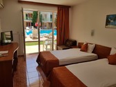 Enlarge photo 24