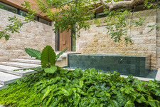 Enlarge photo 178
