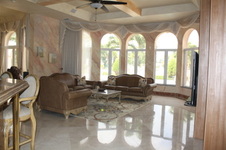 Enlarge photo 106