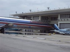 AIRPLANES/GT-BAKER