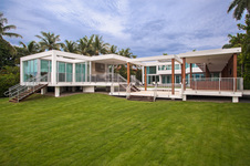Enlarge photo 256
