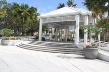 Enlarge photo 151