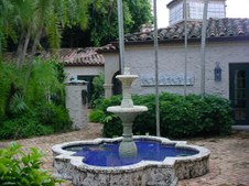 Enlarge photo 40