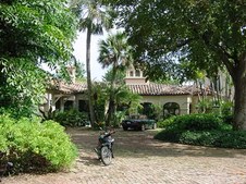 Enlarge photo 35