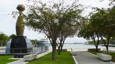 Enlarge photo 117