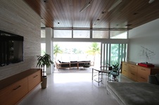 Enlarge photo 83