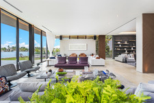 Enlarge photo 33
