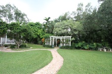 Enlarge photo 129